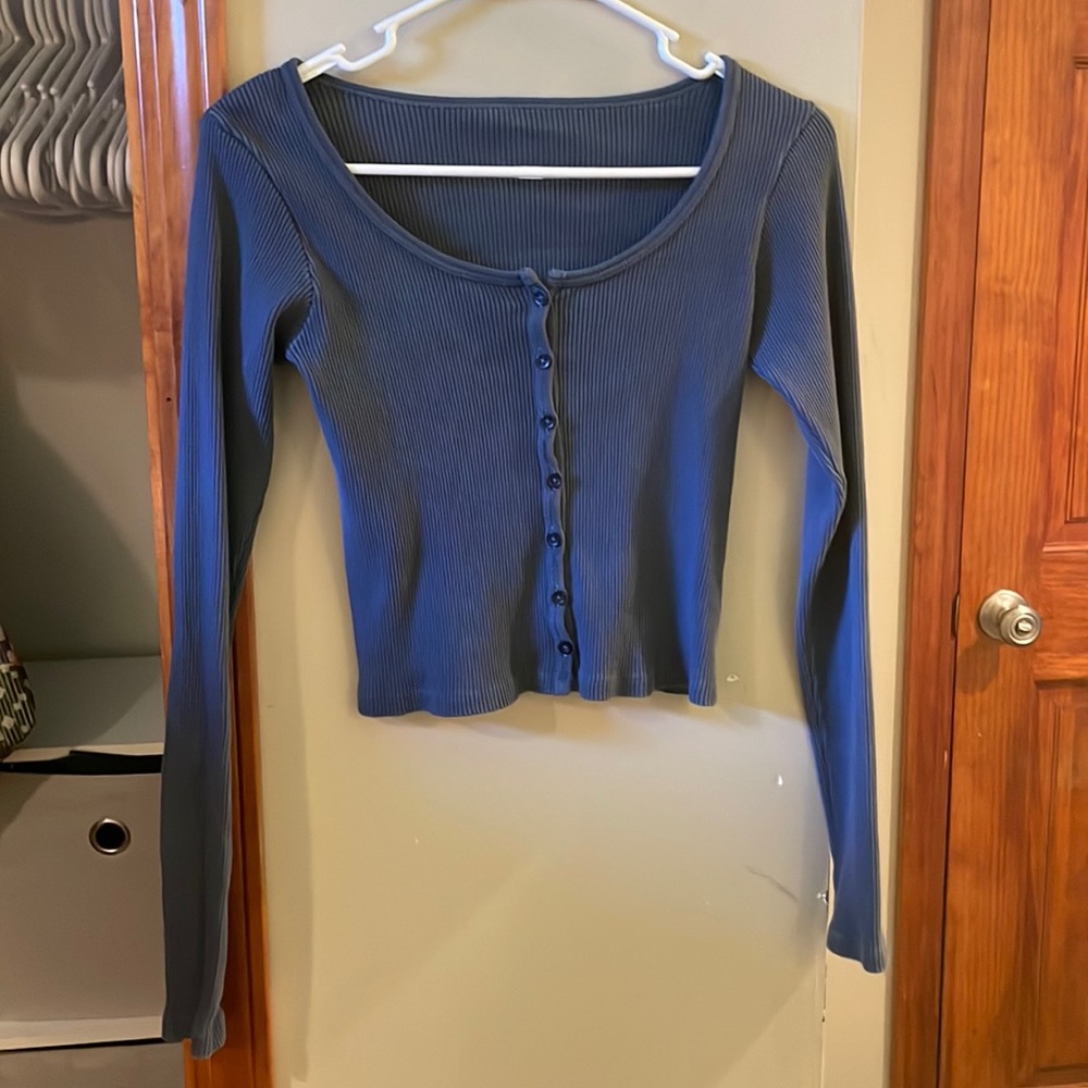 Never worn, Shelly brandy melville top